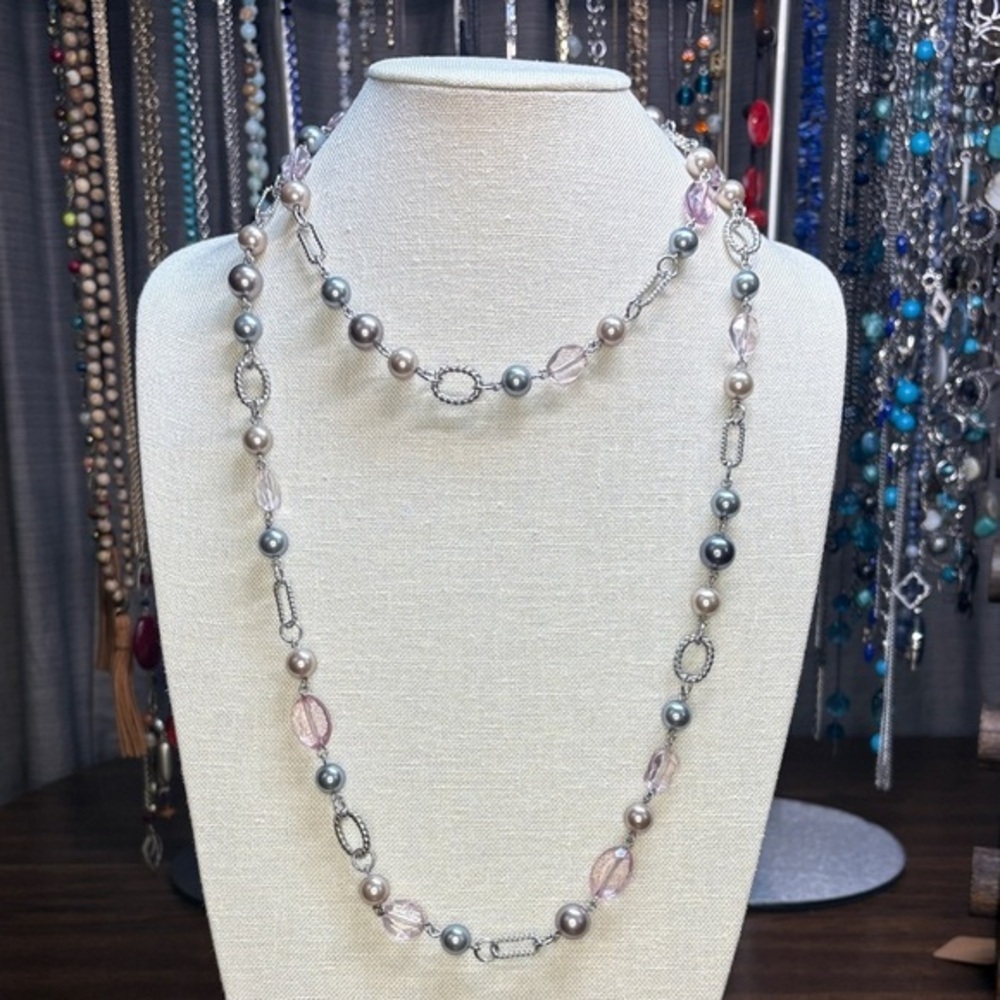 Elegant Silver and Pink Beaded Necklace